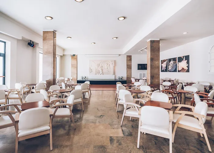 Iberostar Waves Dalias Szálloda Costa Adeje (Tenerife)