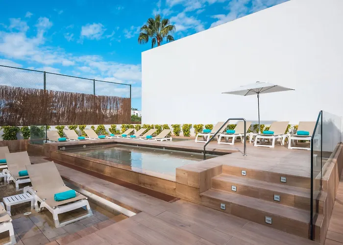 Szálloda Iberostar Waves Dalias