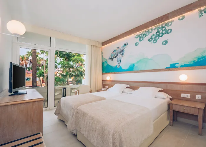 Iberostar Waves Dalias Szálloda 4*