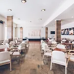 Iberostar Waves Dalias 호텔 아데제